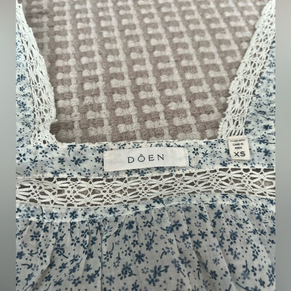 Dôen white and blue crop top XS - Picture 6 of 8